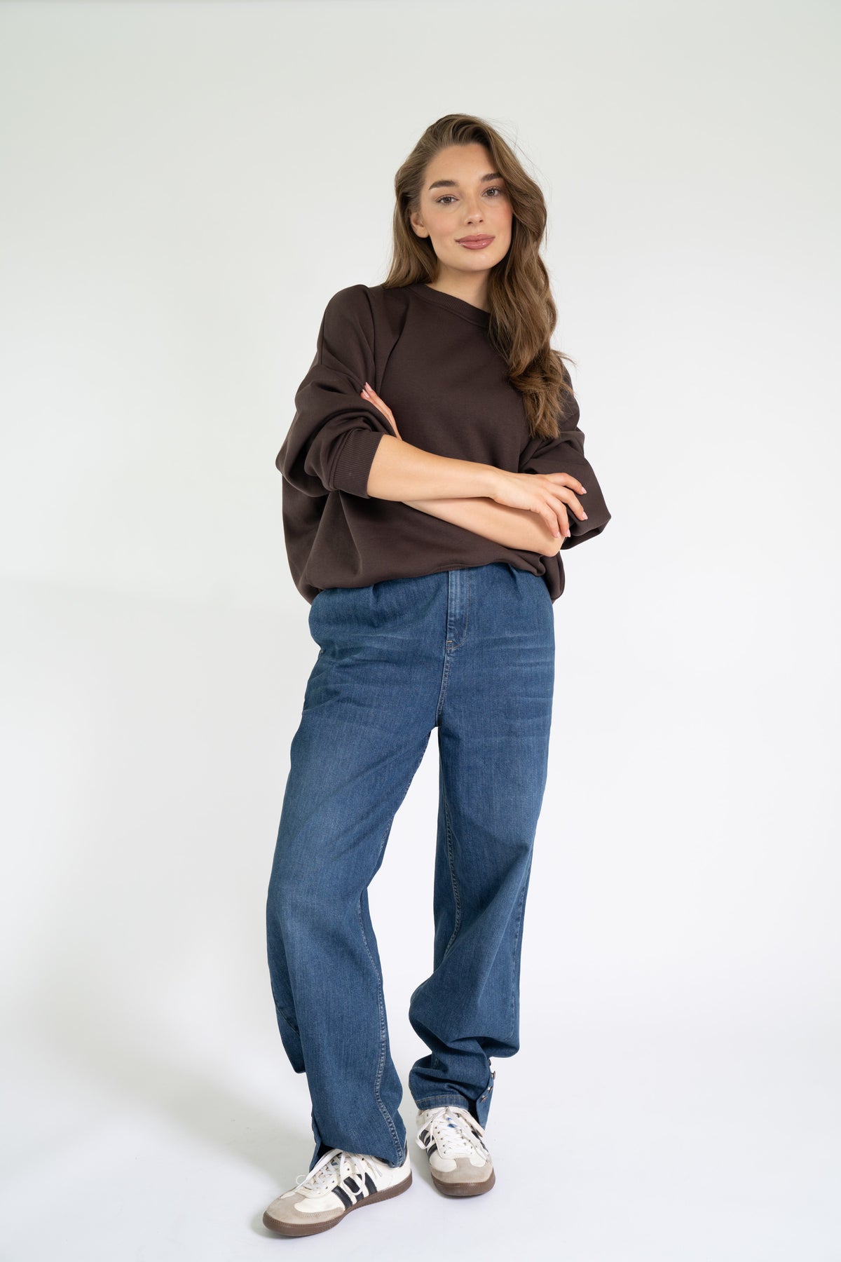 MONCHOU 26 BROWN
