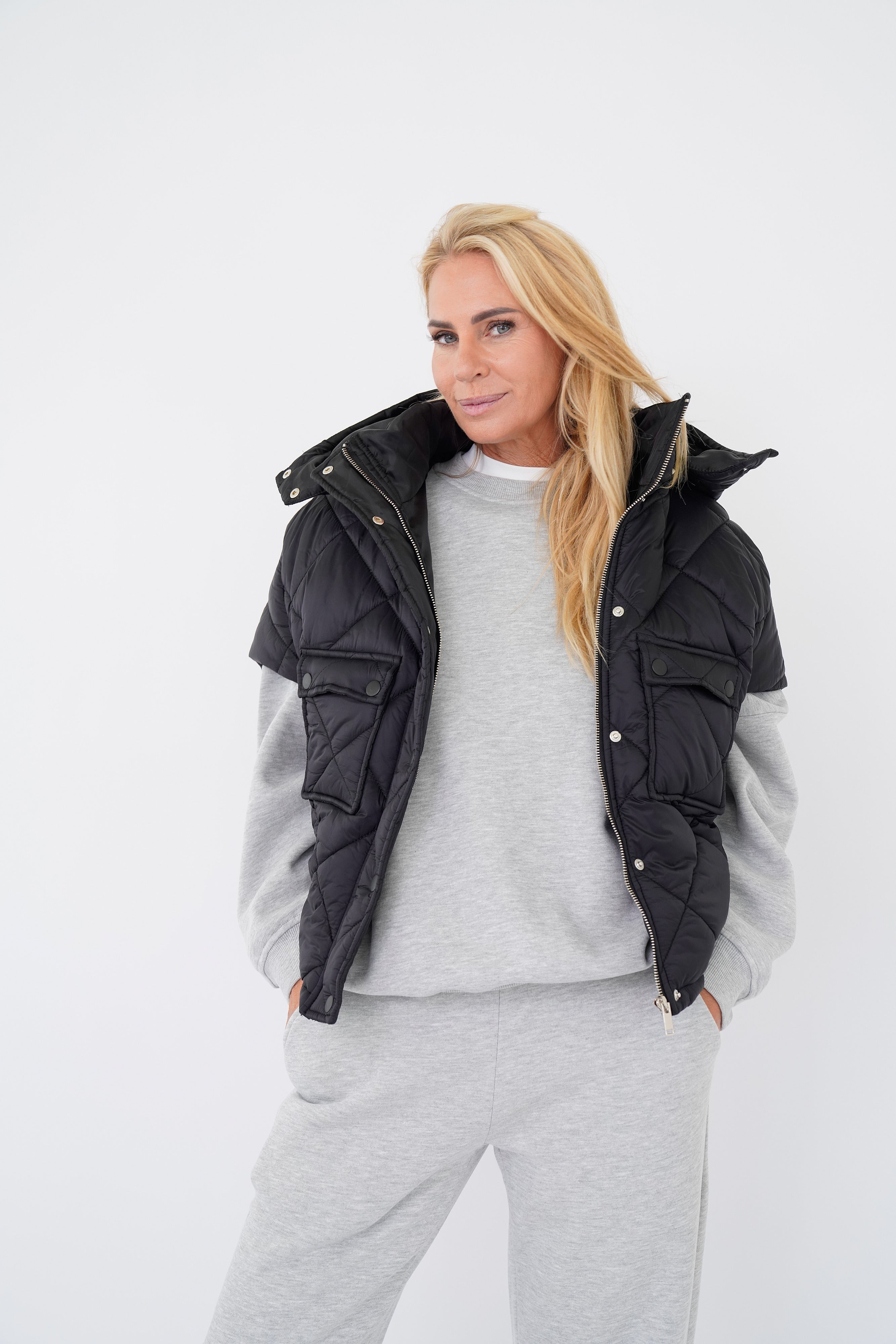 NARA CAPE BLACK