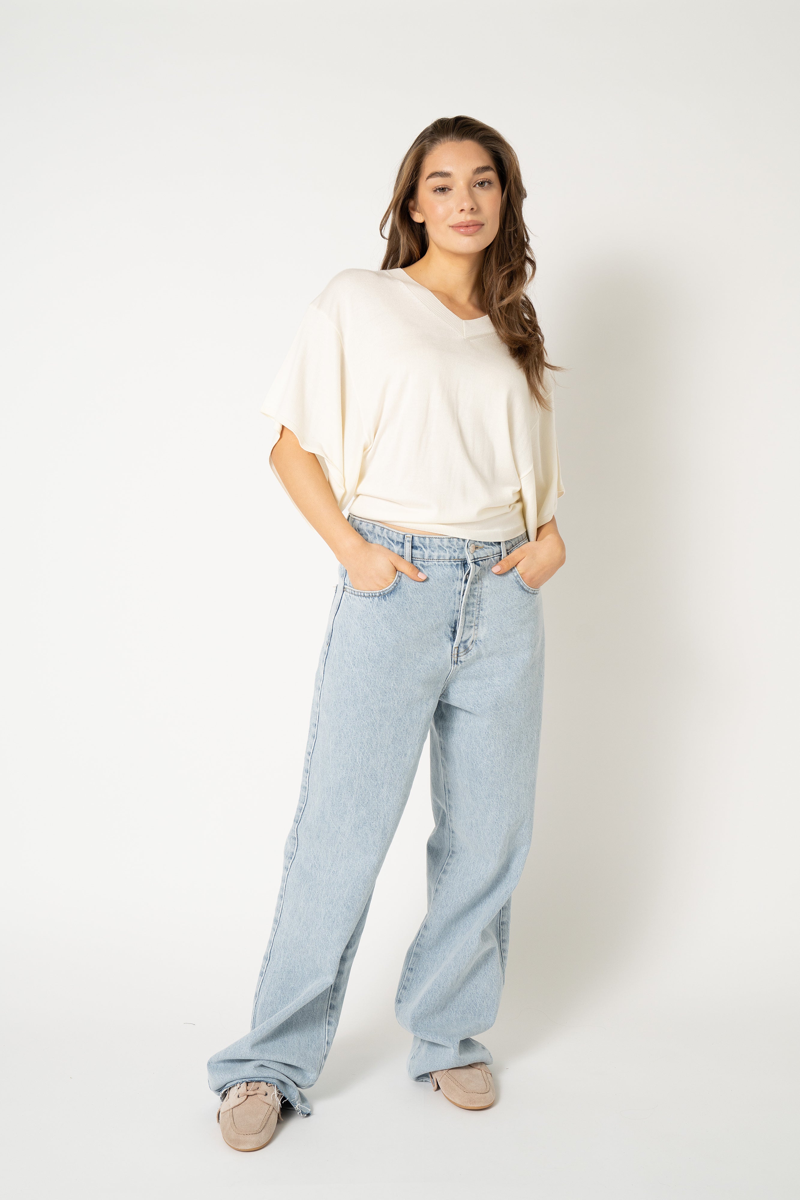 SUZETTE V KNITTED BASIC Off White