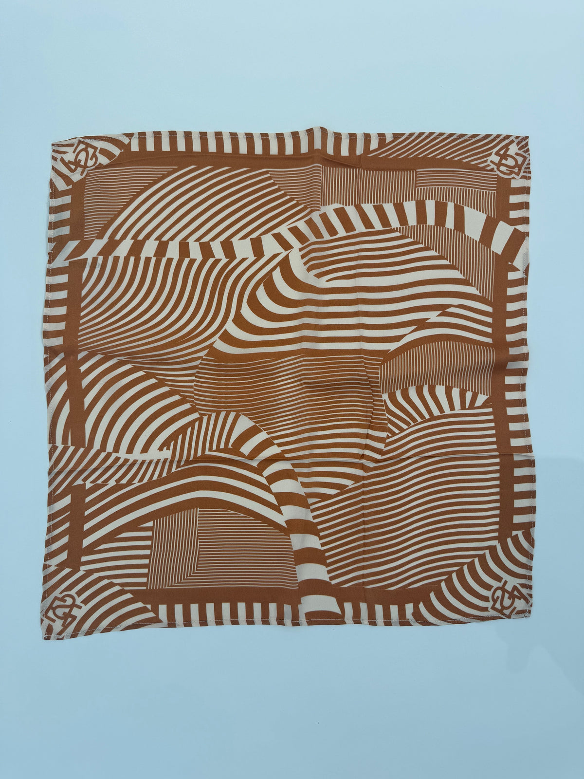 FESTIVE SCARF COGNAC / OFF WHITE