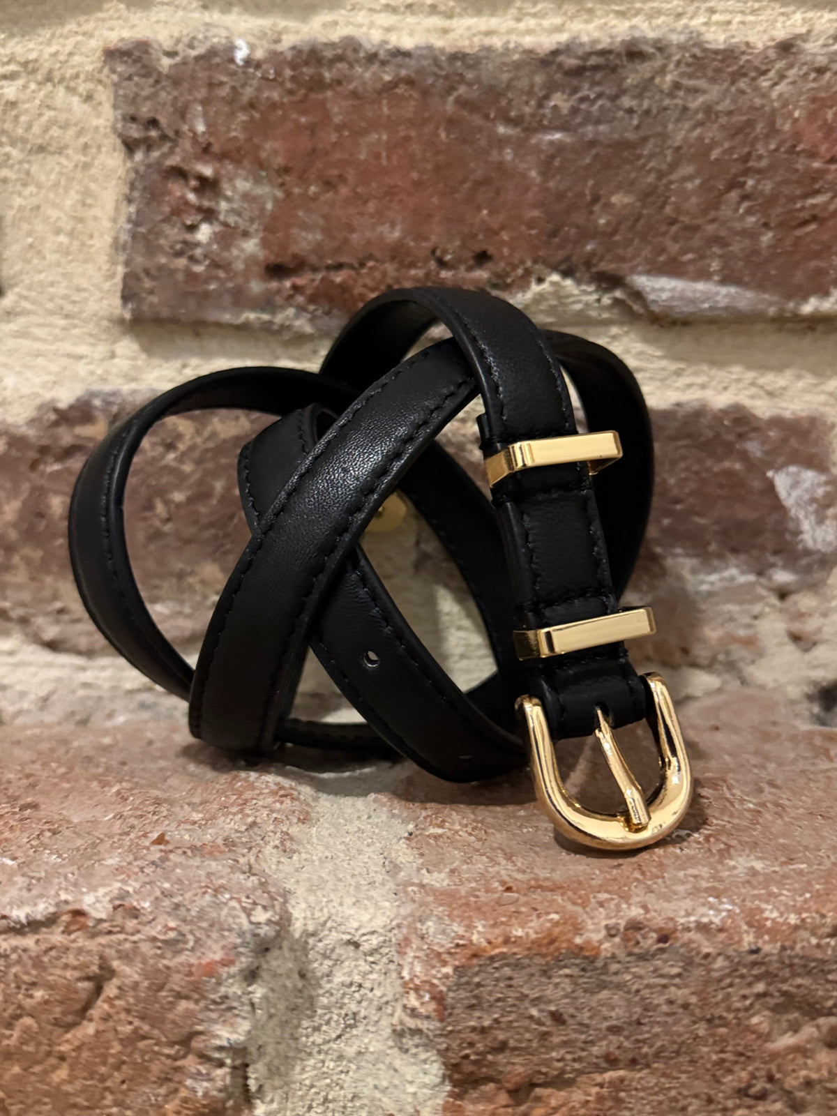 Elle Belt 25 Black Gold Buckle