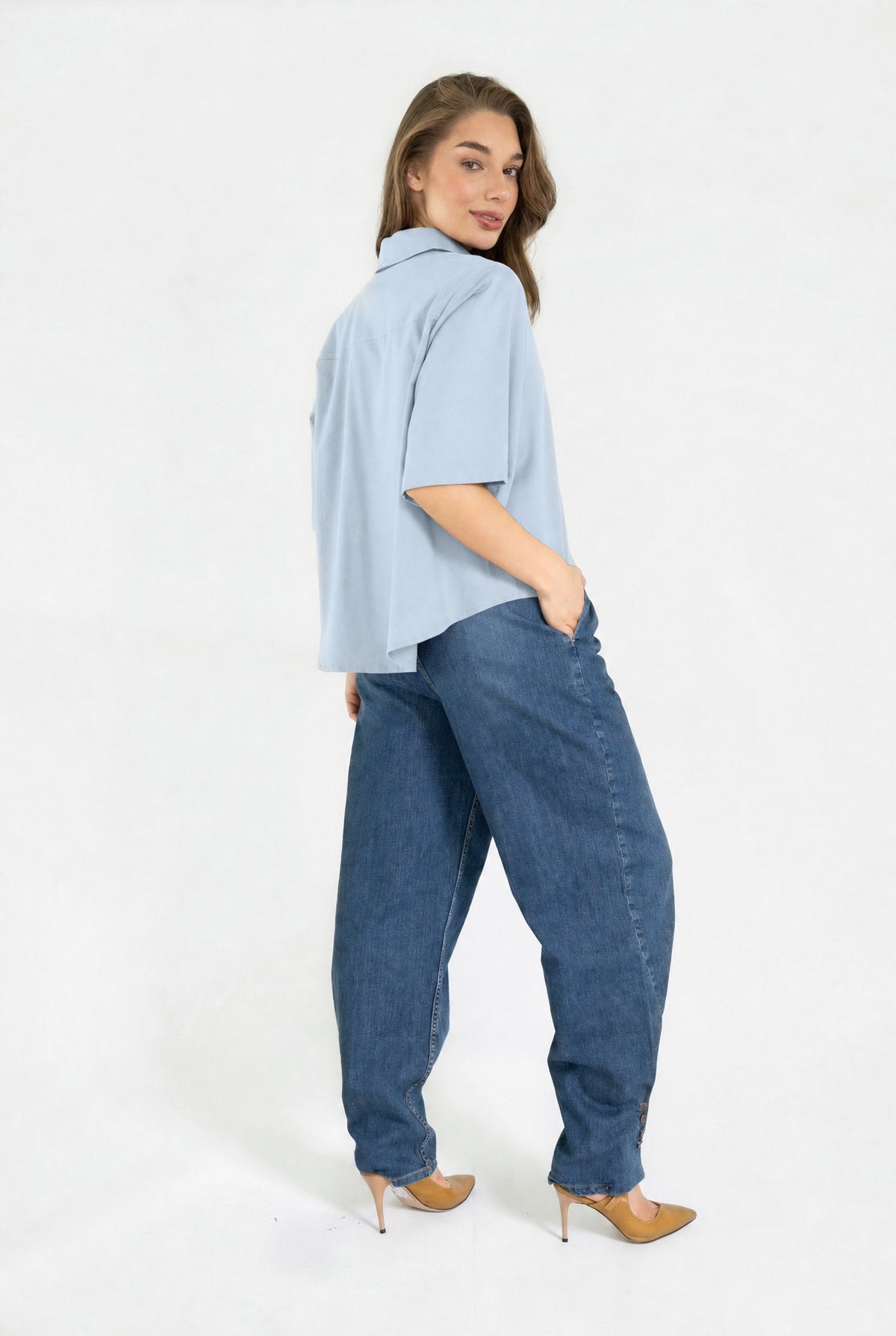 ALIJAH BLOUSE FW26 LIGHT BLUE — Rückansicht
