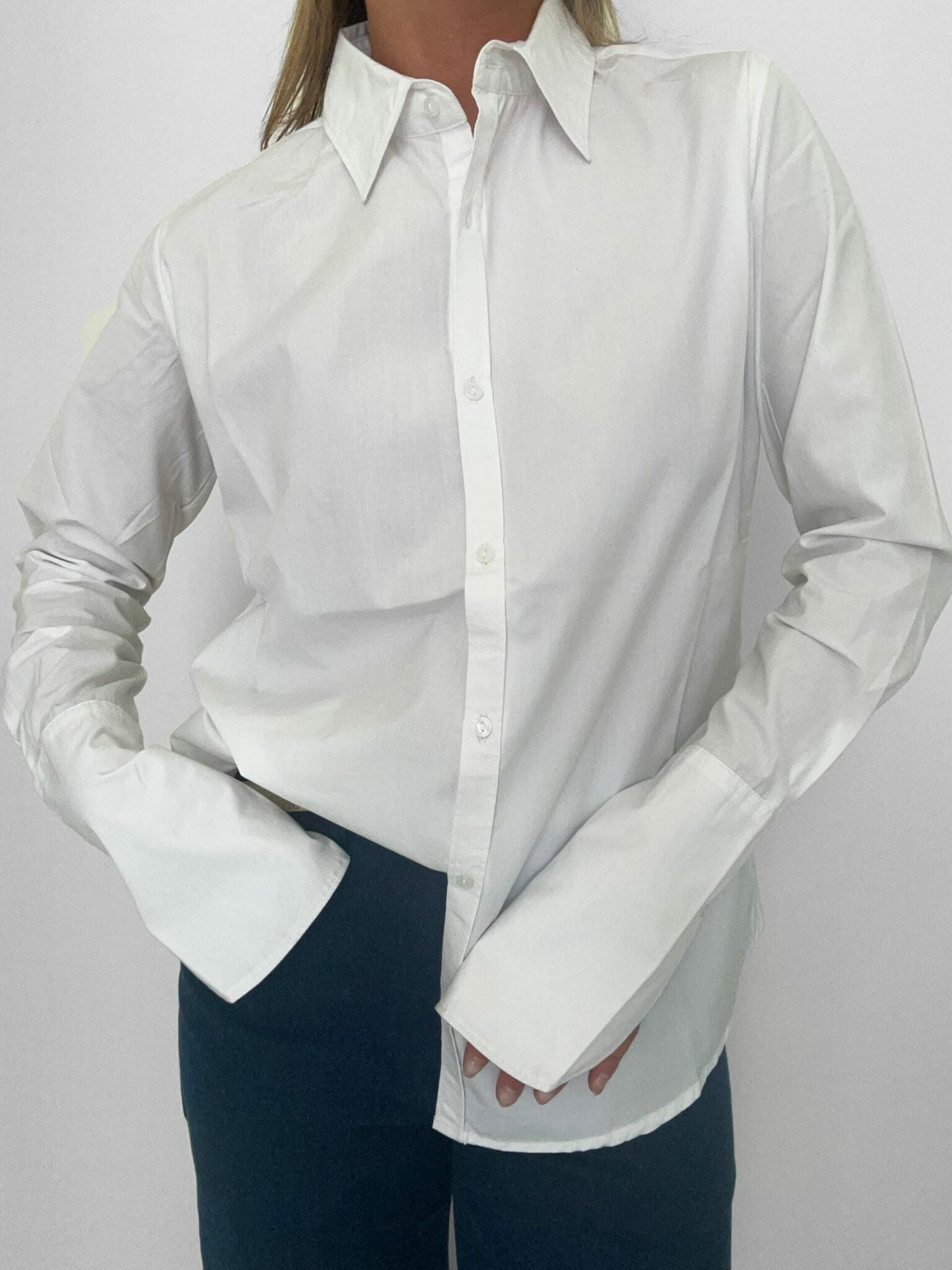 DEBB BLOUSE BASIC White