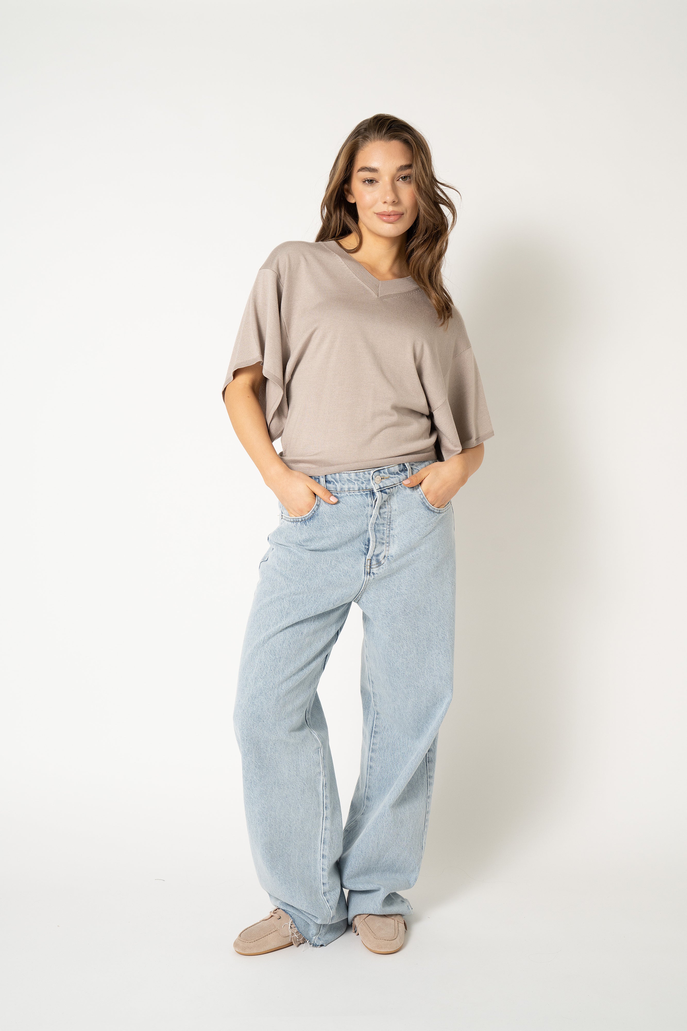 Suzette V Knitted Taupe
