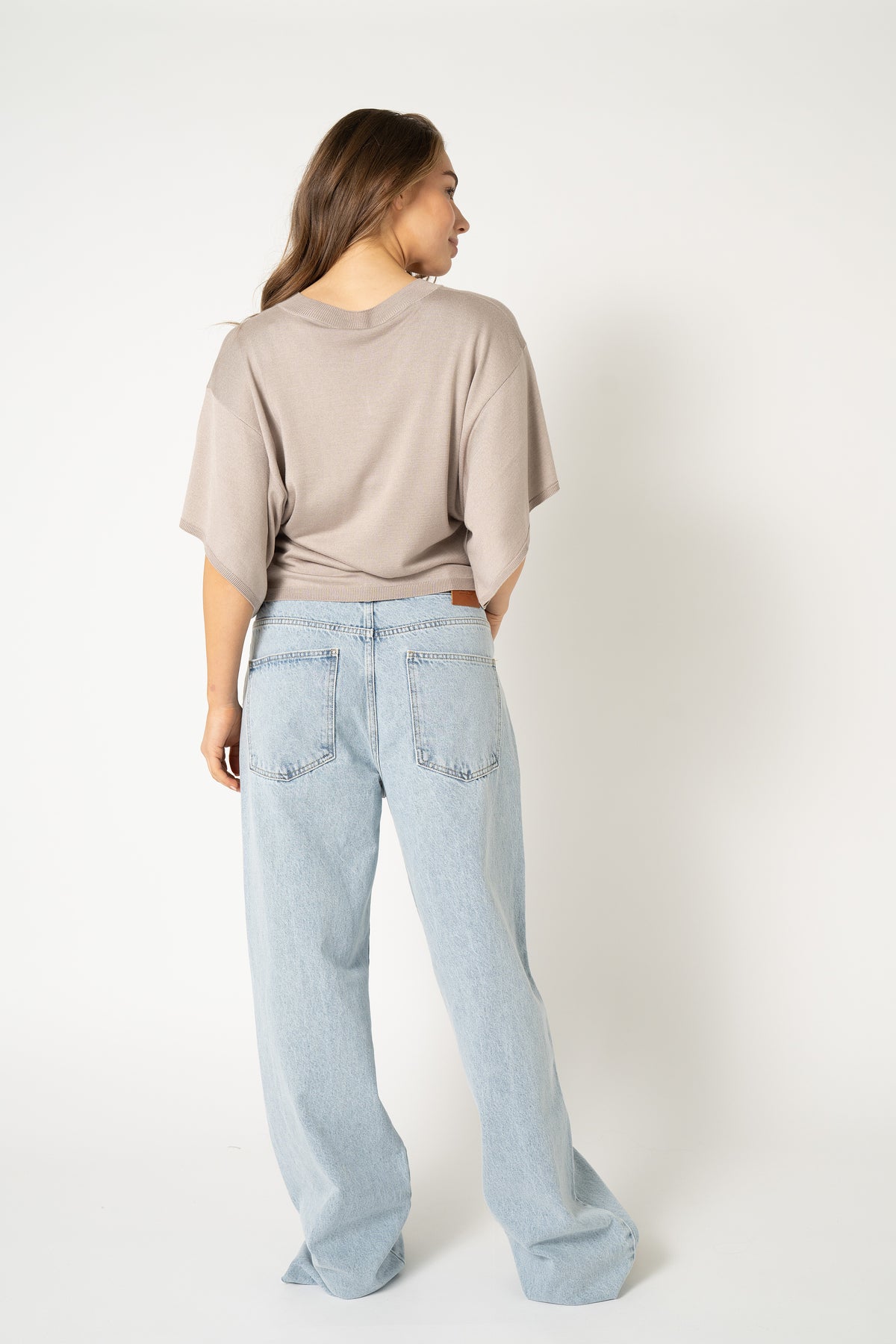 Suzette V Knitted Taupe